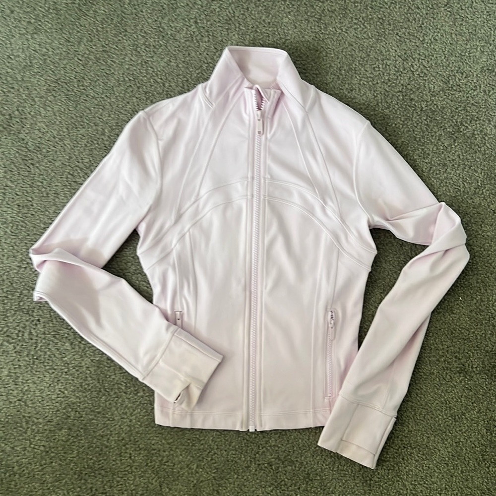NWOT lululemon cropped define jacket